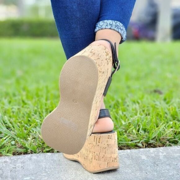 Women's High Platform Ankle Strap Wedge Black Color - Picture 5 of 5